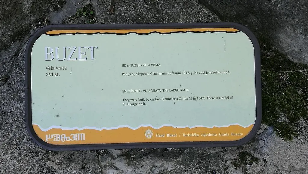 Apartment Field Buzet