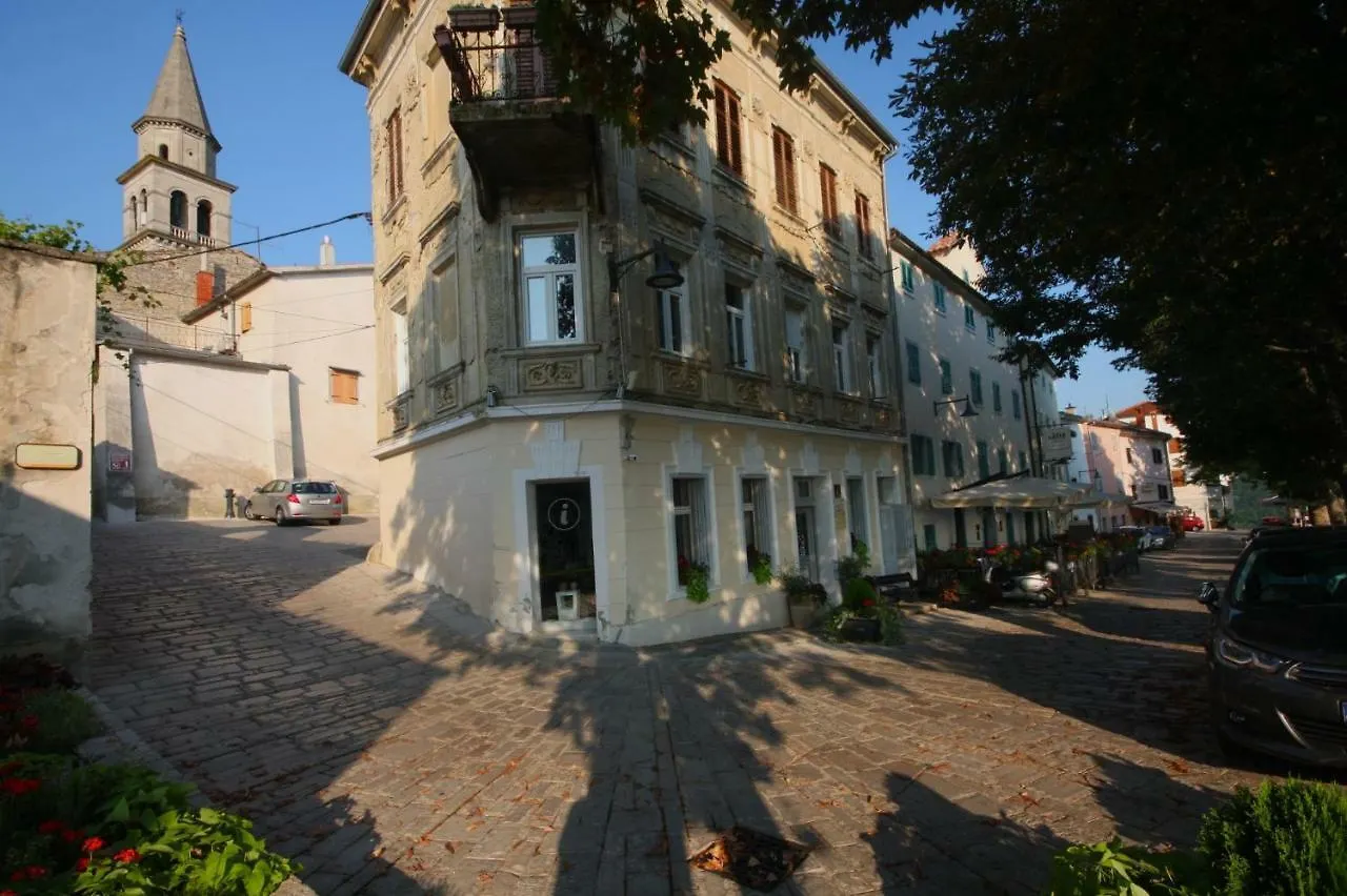 Apartment Field Buzet